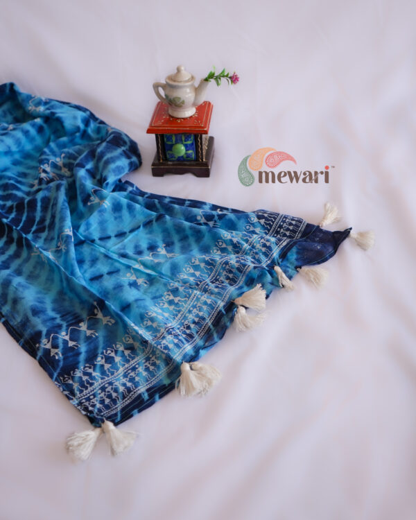 "Neelwarli Charm "